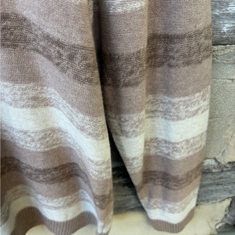 Croft & Barrow Earthy Tones V-Neck Striped Light Sweater Size L NWT - Picture 4 of 8